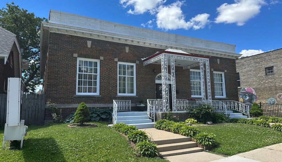 More Photos Of 2427 W National Ave, Milwaukee Religious Facility For Sale
