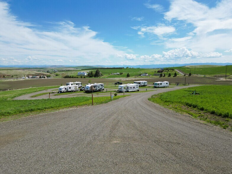 More Photos Of 110 Seubert Heights Dr, Cottonwood Trailer Camper Park For Sale