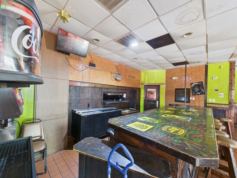 More Photos Of 6314 Antoine Dr, Houston Restaurant For Sale