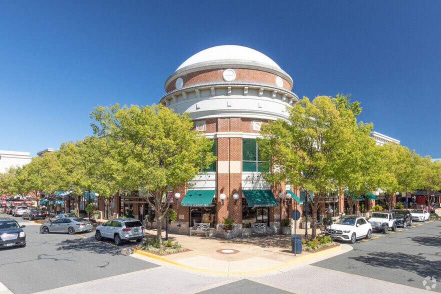 More Photos Of 11880-11950 Grand Commons Ave, Fairfax Unknown For Lease