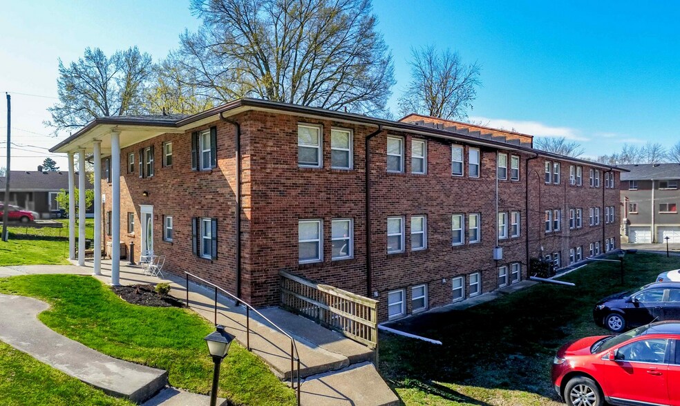 More Photos Of 810-811 Howard Ave, Jeffersonville Multifamily For Sale