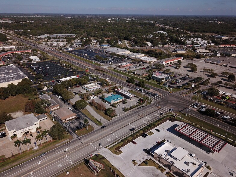 More Photos Of 13621 Cleveland Ave, North Fort Myers Convenience Store For Sale