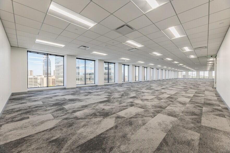 More Photos Of 2000 West Loop S, Houston Office For Lease