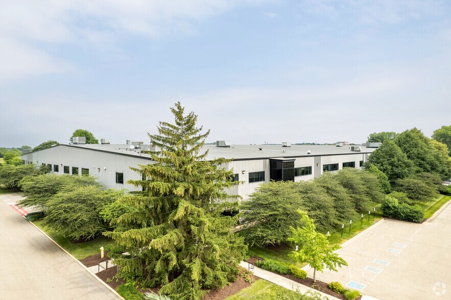 More Photos Of 8400 Fairway Pl, Middleton Light Manufacturing For Lease