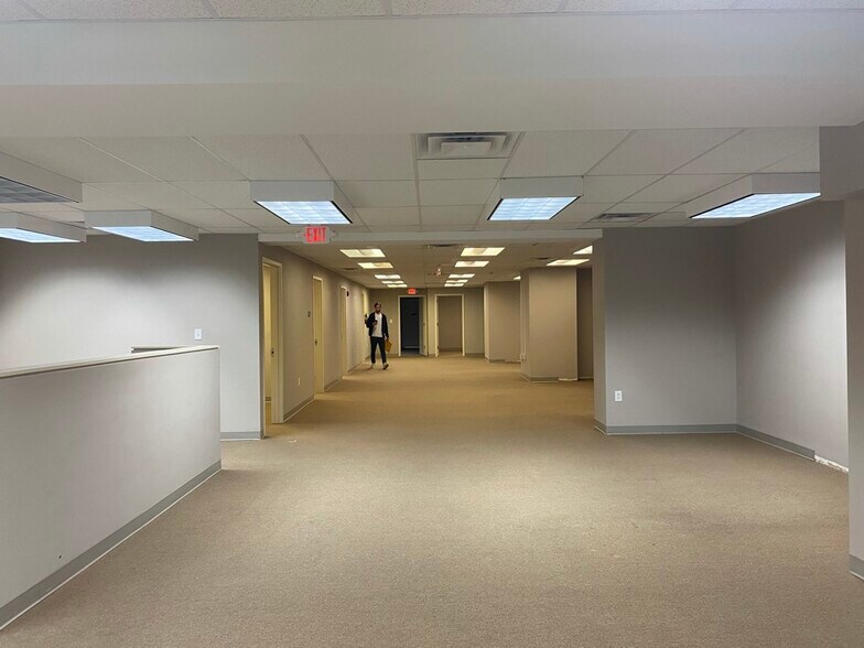 More Photos Of 239-241 N Broad St, Philadelphia Office For Sale
