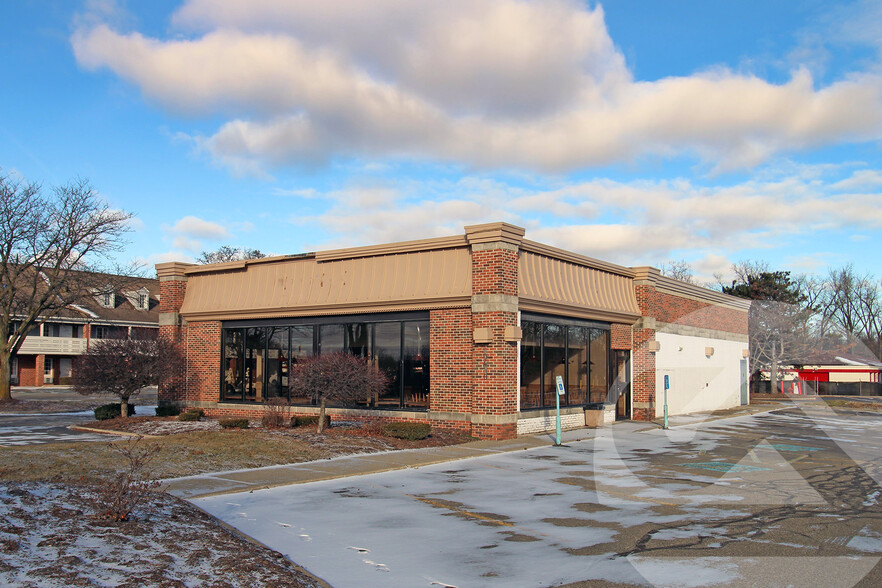 Primary Photo Of 40450 Michigan Ave, Canton Fast Food For Lease