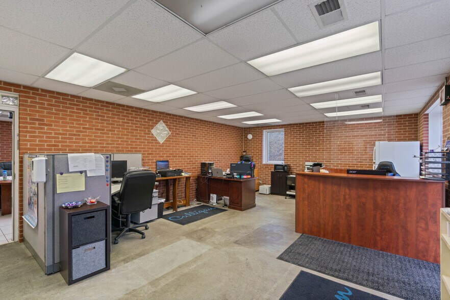 More Photos Of 20 McCarty Rd, Fredericksburg Industrial For Sale