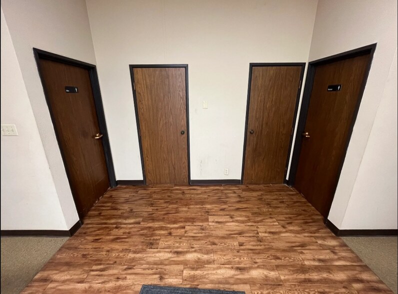 More Photos Of 162 Caddo Dr, Abilene Flex For Lease