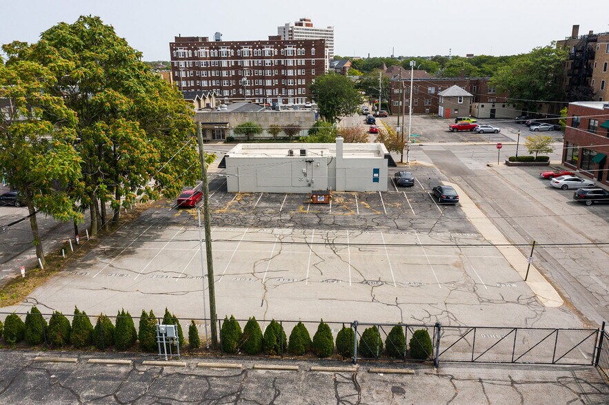More Photos Of 838 N Delaware St, Indianapolis Unknown For Lease