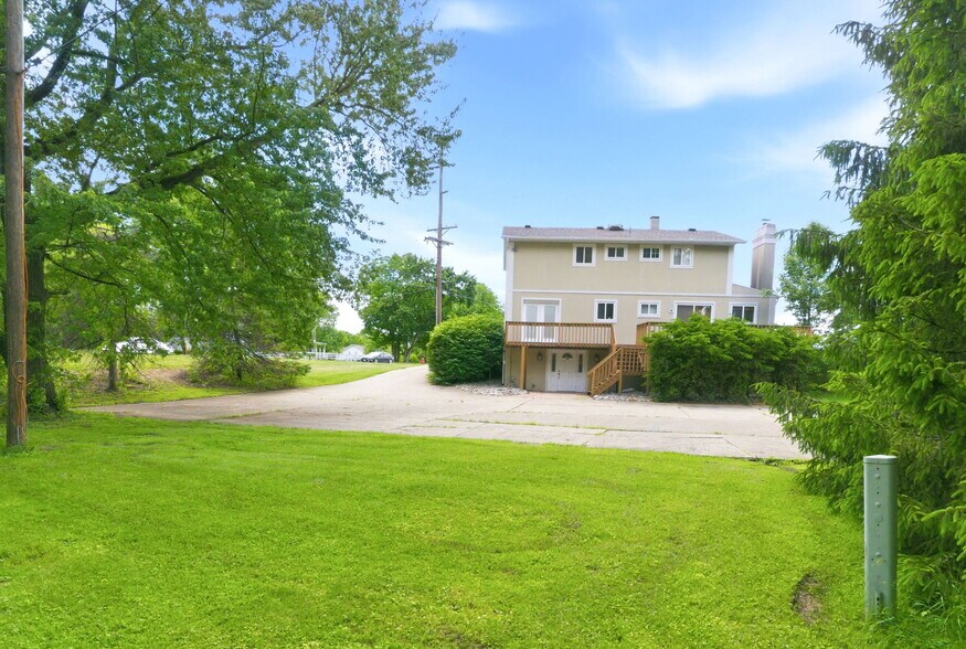 More Photos Of 10 Fairway Dr, Springboro Office Residential For Sale
