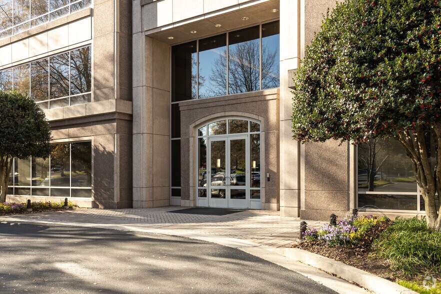 More Photos Of 12600 Deerfield Pky, Alpharetta Office For Lease