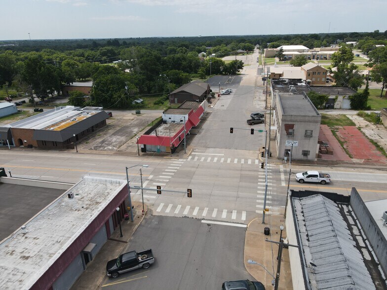 More Photos Of 628 4th St, Healdton Healthcare For Sale