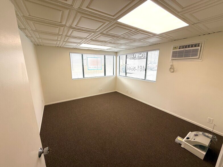 More Photos Of 1354 N Coast Hwy 101, Encinitas Office For Lease