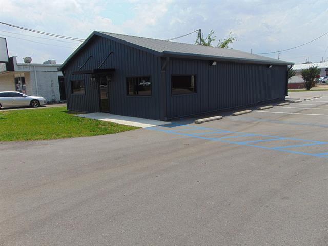 More Photos Of 1700 Lee St, Rogersville Specialty For Sale