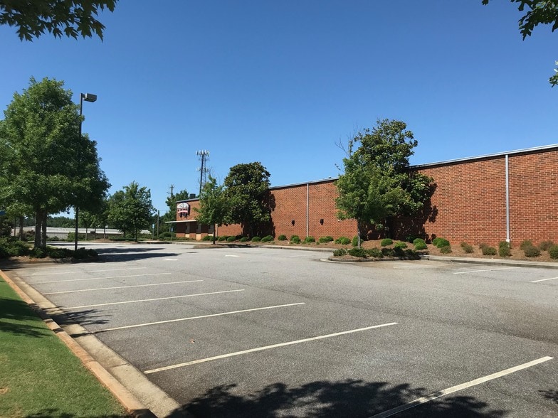 More Photos Of 7920 Macon Hwy, Watkinsville Distribution For Lease