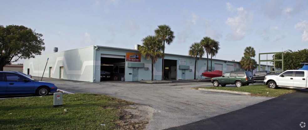 Primary Photo Of 10750-10796 SW 188th St, Miami Warehouse For Lease
