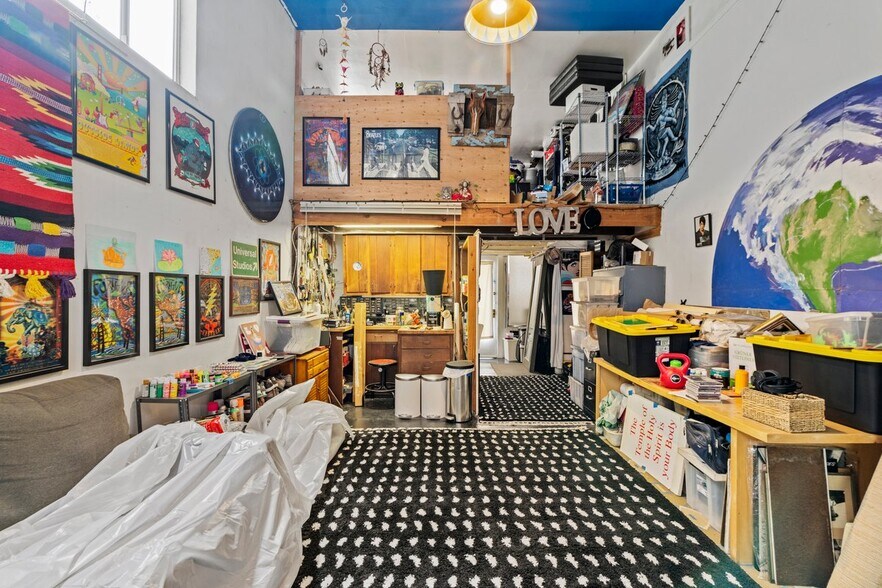 More Photos Of 5555-5559 Claremont Ave, Oakland Storefront For Sale