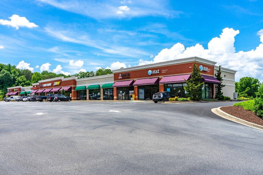 More Photos Of 2700-2800 Scenic Dr, Blue Ridge Storefront Retail Office For Lease