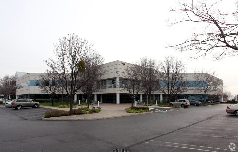 More Photos Of 3001 Douglas Blvd, Roseville Unknown For Sale