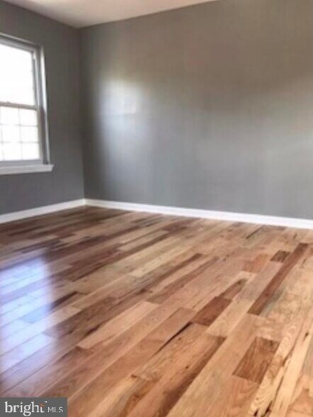 More Photos Of , Philadelphia Unknown For Sale