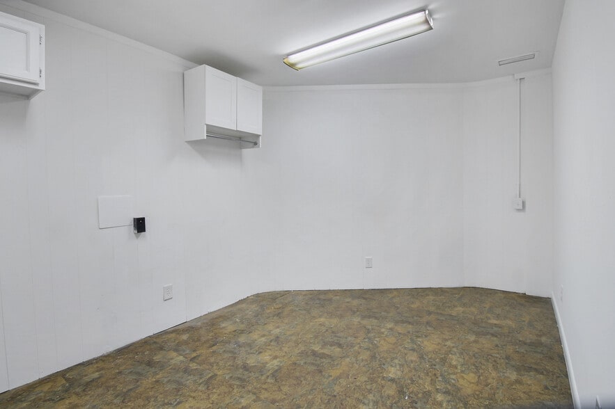 More Photos Of 1873 Everlee Rd, Jacksonville Industrial For Sale