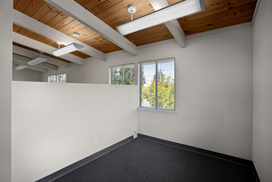 More Photos Of 3000 Cleveland Ave, Santa Rosa Office For Sale