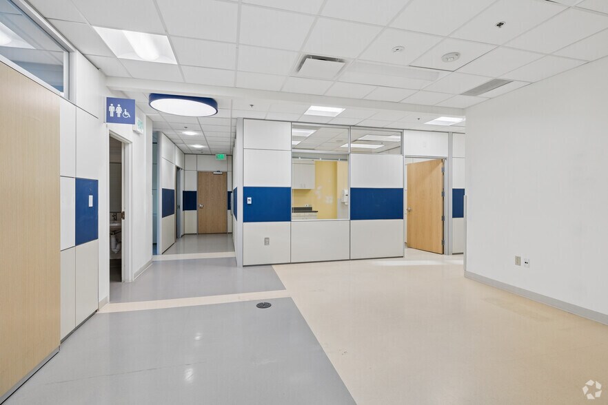More Photos Of 226 Lusher Ct, Frisco General Retail For Sale