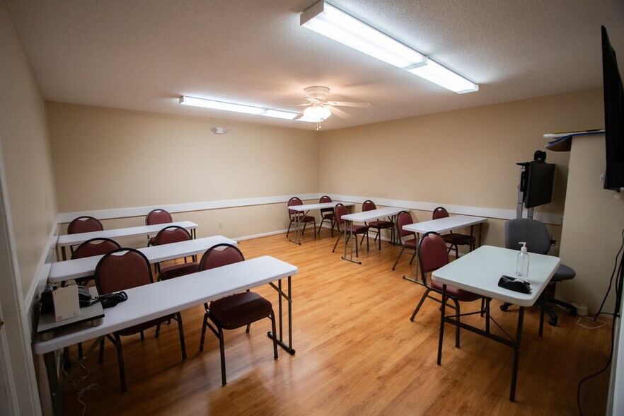 More Photos Of 309 E Main St, Pickens Storefront Retail Residential For Sale