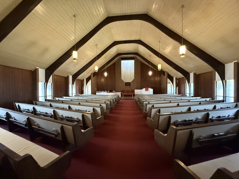 More Photos Of 908 Old Koenig Ln, Austin Religious Facility For Sale