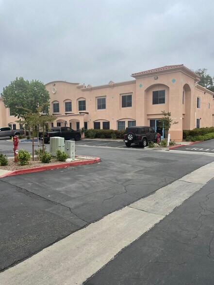 More Photos Of 32242 Paseo Adelanto, San Juan Capistrano Showroom For Lease