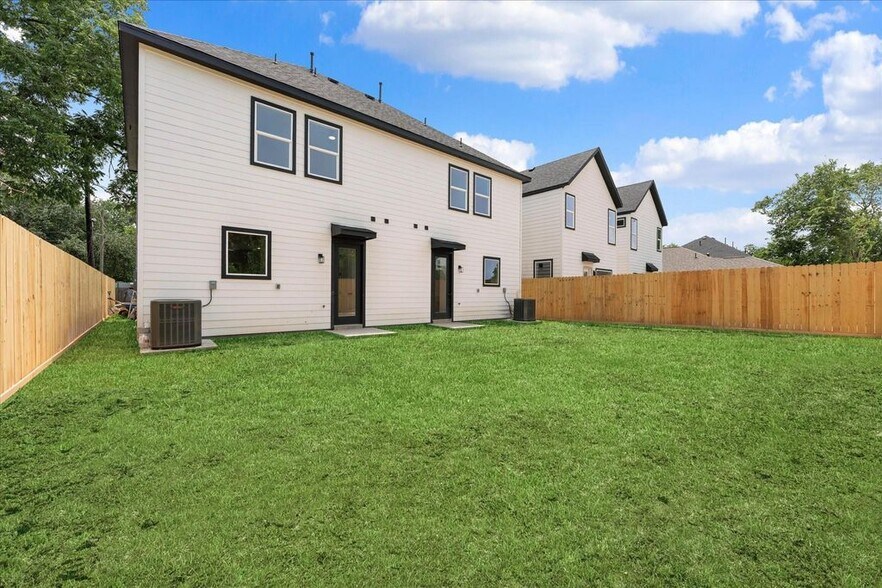 More Photos Of 9119 Henrietta Street #A & B, Houston Multifamily For Sale
