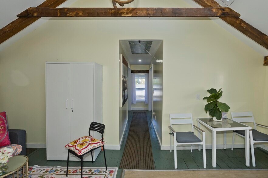 More Photos Of 265 Commercial St, Provincetown Flex For Sale