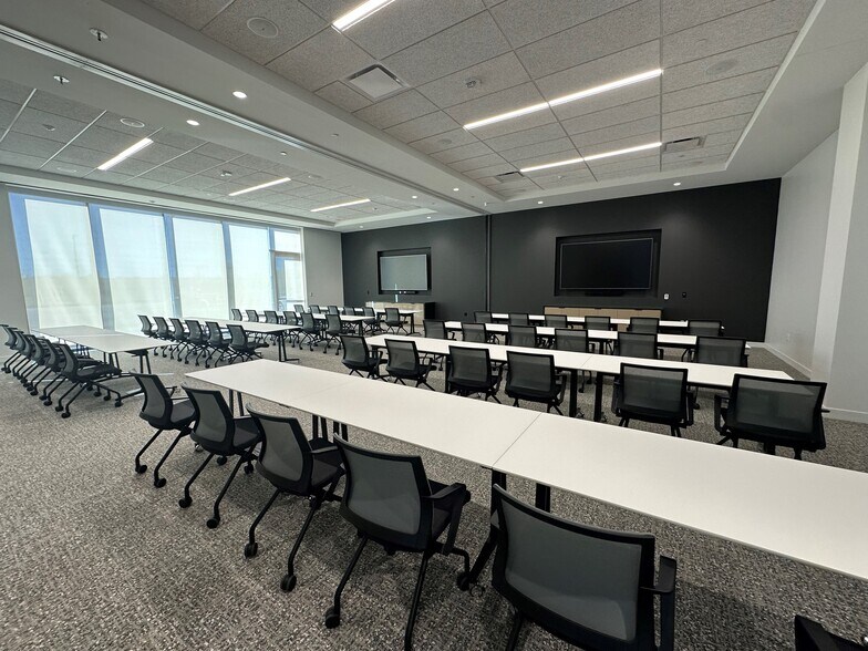 More Photos Of 3960 Dallas Pky, Plano Office For Lease