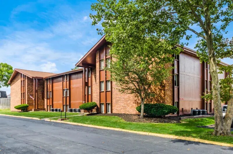 Primary Photo Of 4443-4445 Mobile Dr, Columbus Apartments For Sale
