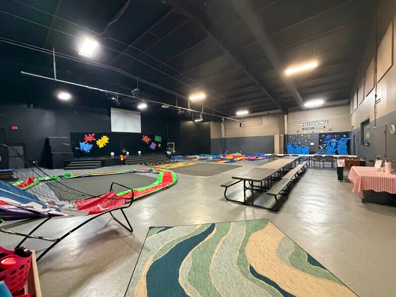 More Photos Of 3168 Hands Mill Hwy, York Specialty For Lease