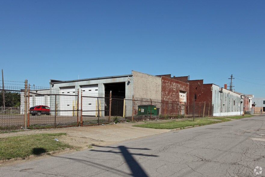 More Photos Of 232 Ferdinand St, Detroit Truck Terminal For Sale