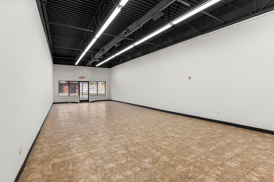 More Photos Of 10433 W McNichols Rd, Detroit Storefront Retail Office For Lease