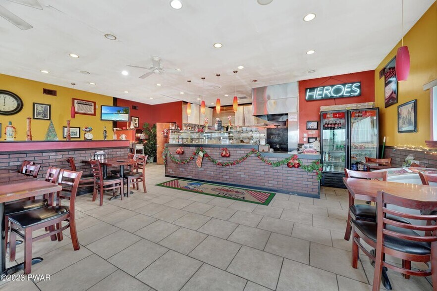 More Photos Of 302 Pennsylvania Ave, Matamoras Restaurant For Sale