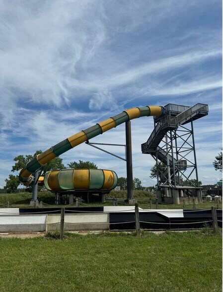More Photos Of 2400 Grand Island Blvd, Grand Island Amusement Park For Sale