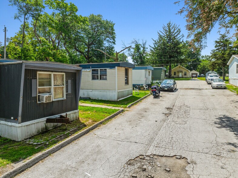 More Photos Of 1424 E Virginia Ave, Des Moines Manufactured Housing Mobile Home Park For Sale