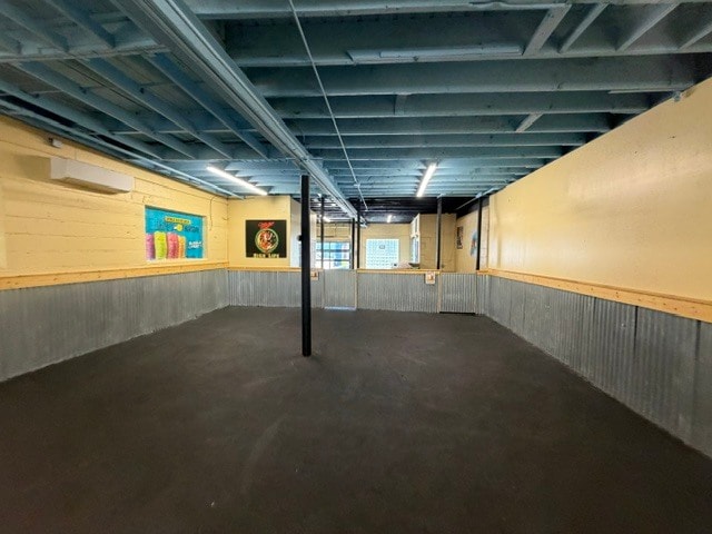More Photos Of 2197 S Kinnickinnic Ave, Milwaukee Storefront Retail Office For Lease
