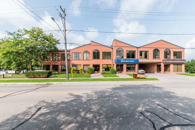 More Photos Of 420 Green St, Whitby Medical For Lease