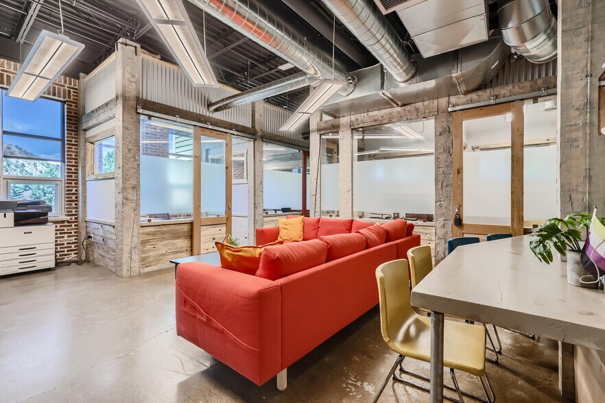 More Photos Of 1099 Capitol St, Eagle Office For Sale