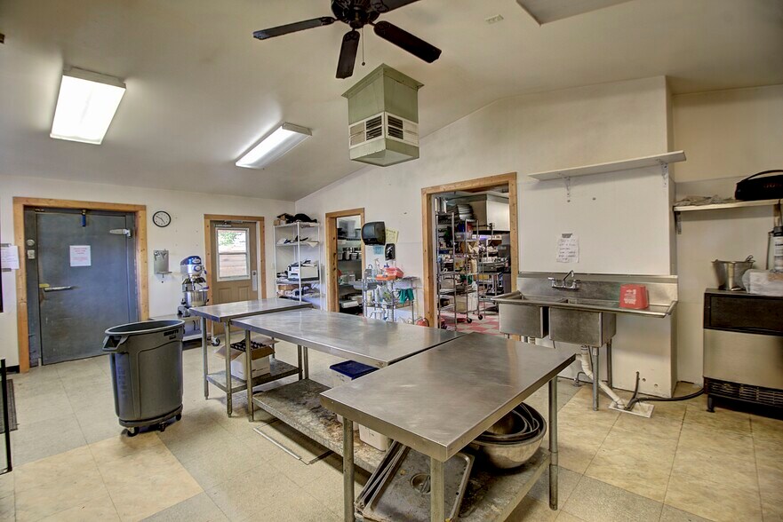 More Photos Of 700 9th St W, Columbia Falls Restaurant For Sale