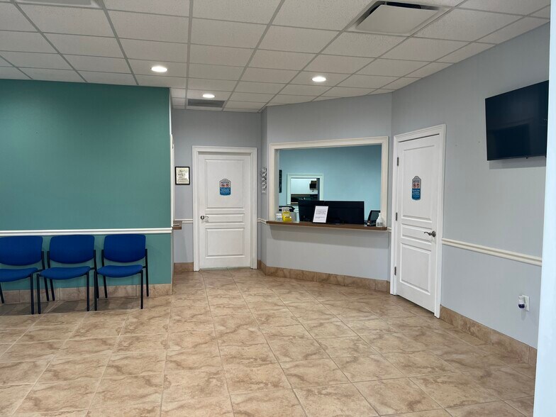 More Photos Of 1383 Providence Rd, Brandon Medical For Sale