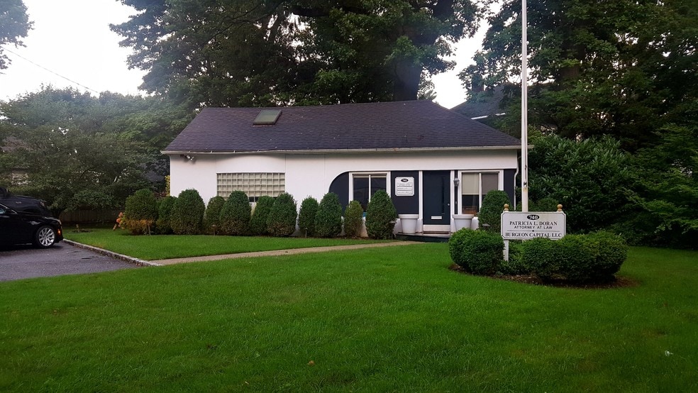 More Photos Of 740 Glen Cove Ave, Glen Head Office For Sale