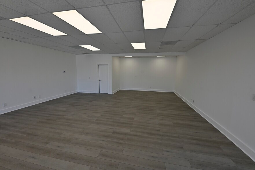 More Photos Of 1313 SE Military Dr, San Antonio Office For Lease