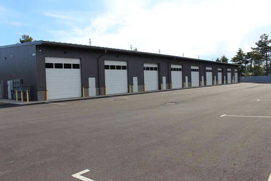 More Photos Of 1627 Jills Ct, Bellingham Distribution For Sale