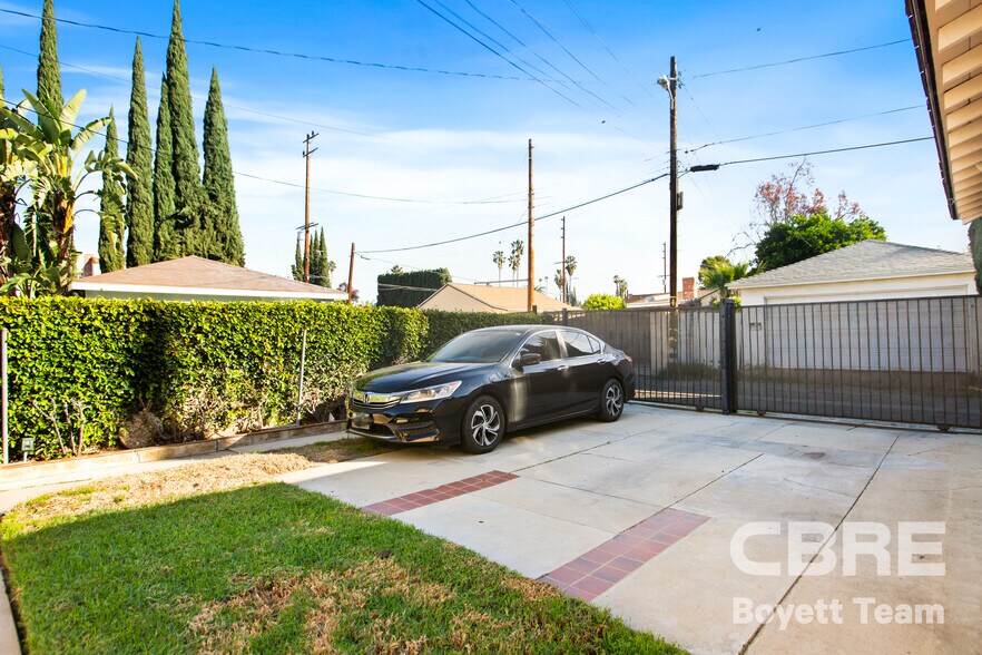 More Photos Of 6504 Woodley Ave, Van Nuys Apartments For Sale