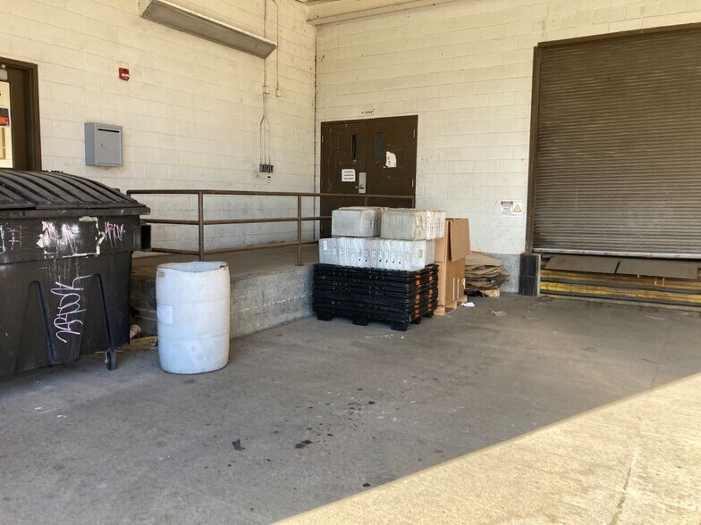 More Photos Of 1621 Keane Dr, Traverse City Manufacturing For Sale